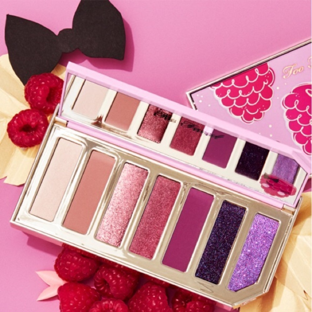 Too Faced Razzle Dazzle Berry Eyeshadow Palette